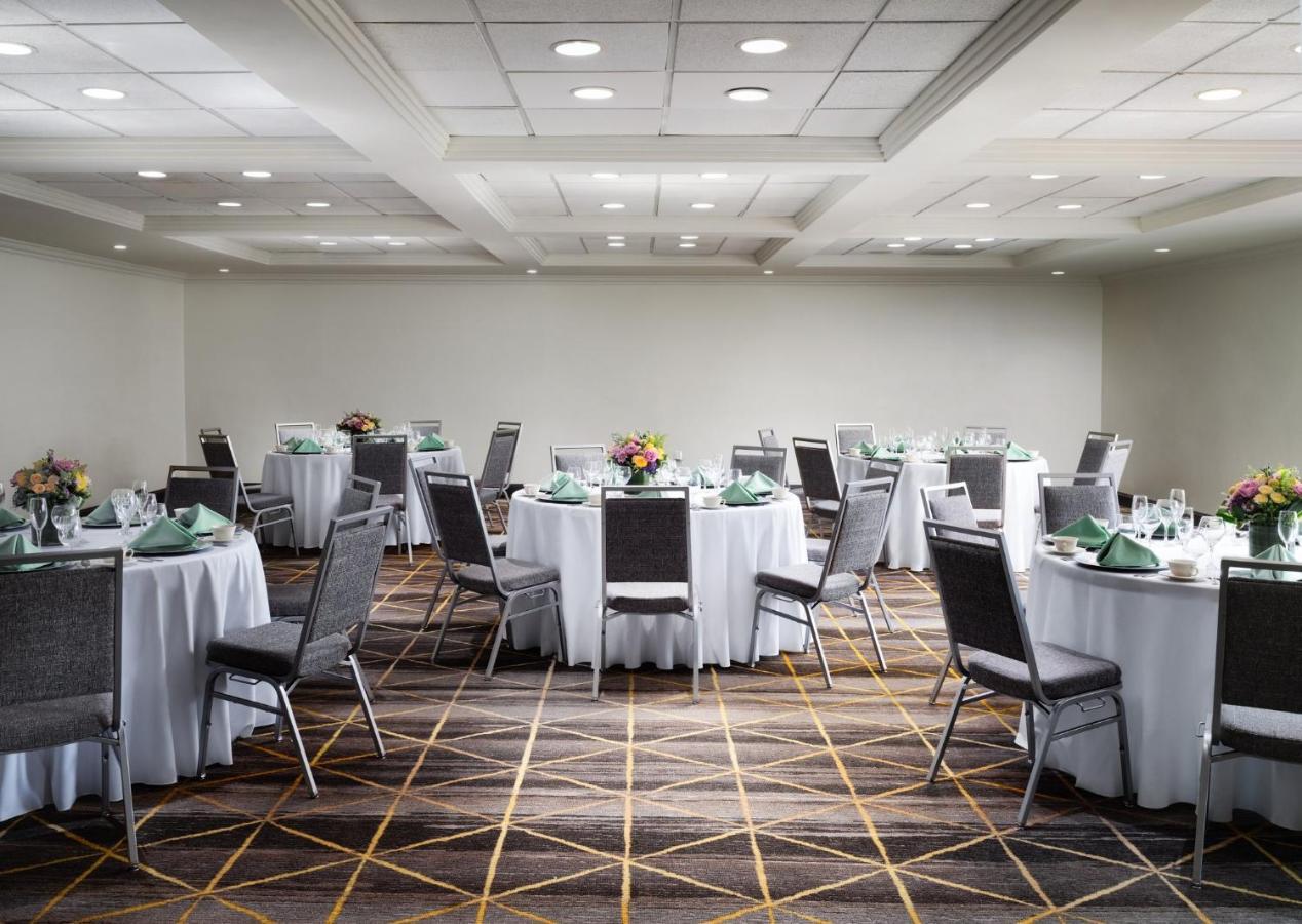Holiday Inn Boston - Dedham Hotel & Conference Center By Ihg Ngoại thất bức ảnh