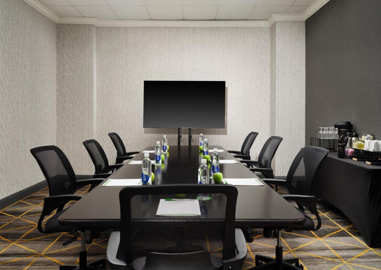 Holiday Inn Boston - Dedham Hotel & Conference Center By Ihg Ngoại thất bức ảnh