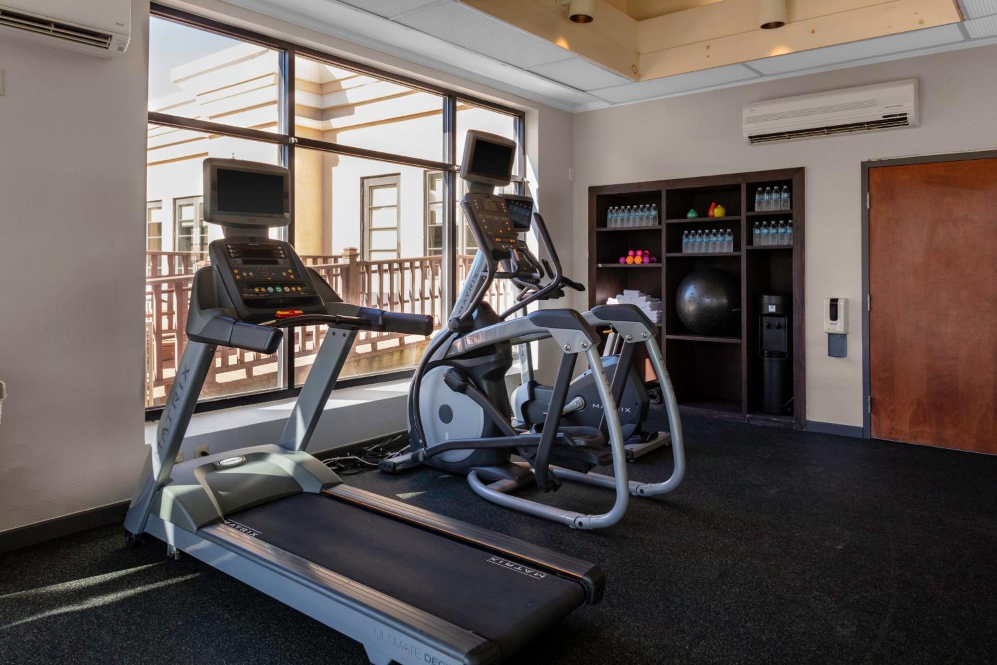 Holiday Inn Boston - Dedham Hotel & Conference Center By Ihg Ngoại thất bức ảnh