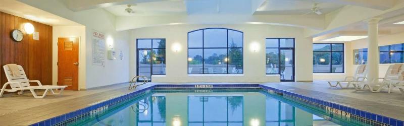 Holiday Inn Boston - Dedham Hotel & Conference Center By Ihg Ngoại thất bức ảnh